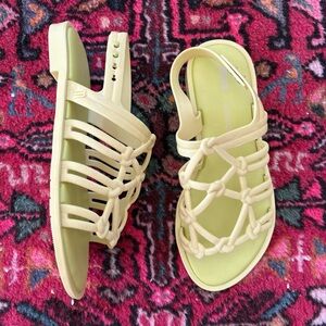 NEW Melissa/Salinas Knotted Sandals NEON yellow size 6